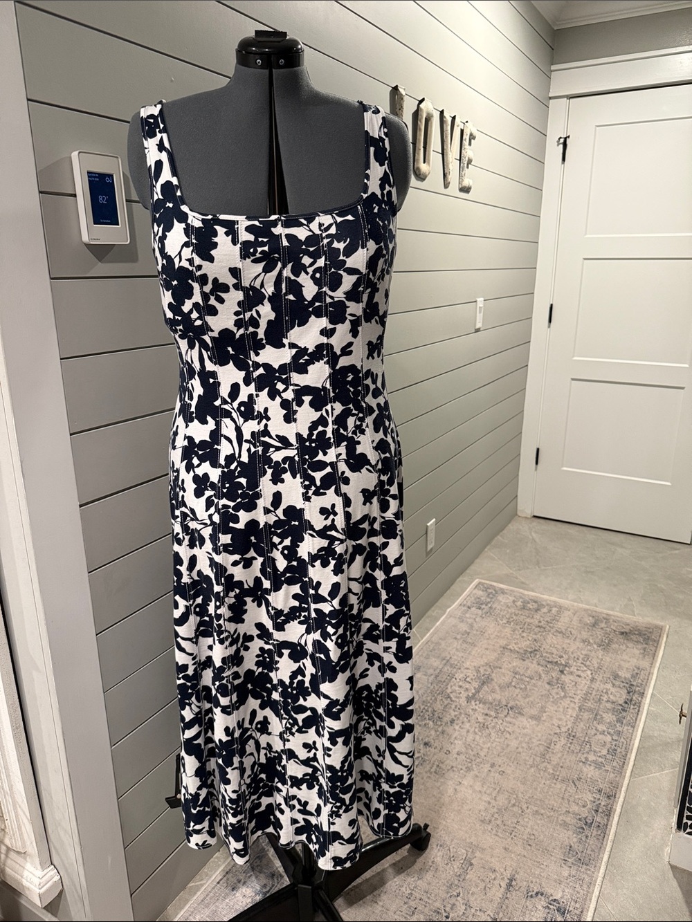 Women’s White and Navy Floral Square-Neck Midi Dress